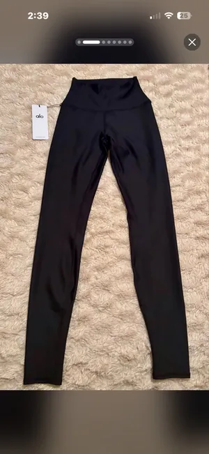 Alo High-Waisted Yoga Airlift Leggings Black size XS NWT thumbnail 2