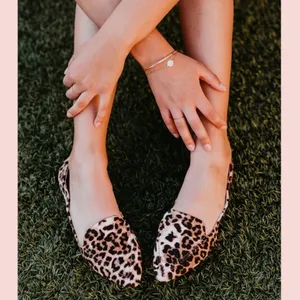 ROLLASOLE Into the Wild Leopard Print Flats Small (Fits 5.5-6.5) Packable Travel thumbnail 2