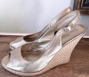 Lilly Pulitzer Gold‎ Metallic Leather Wedge Peep Toe Slingback Sandals *READ thumbnail 1