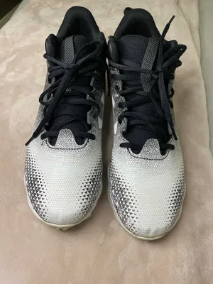 Under Armour Football Cleats Shoes Men's 8.5 thumbnail 1