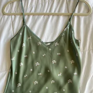 Aritzia green silk dress - new without tags thumbnail 3