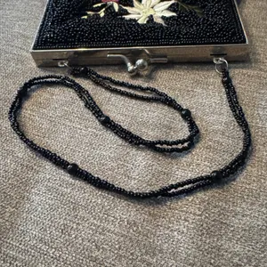 Y2K Style Black Beaded Floral Embroidered Kiss Lock Evening Bag Clutch Purse thumbnail 7