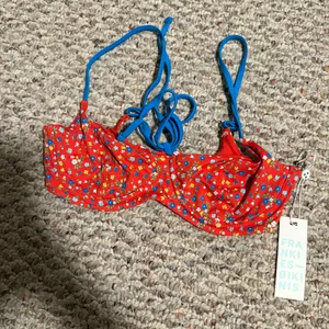 NWT Frankie’s bikinis cola underwire bra in seaside farm- Size Small thumbnail 7