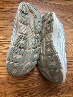 Hoka Women's Bondi 9 Sneakers thumbnail 3