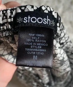 Black And White Shorts Size M thumbnail 2
