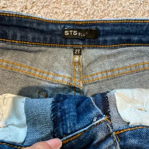 ✨Women’s Pearl denim Jean shorts thumbnail 3