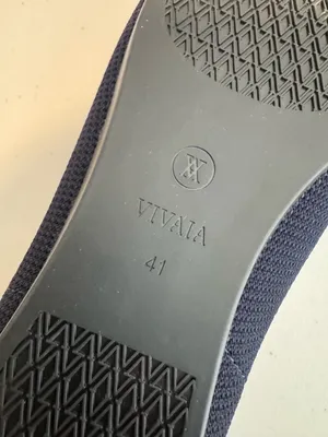Vivaia Aria Pointed Toe Ballet Flats Size 9.5 Navy Blue Classic Minimalist Chic thumbnail 9