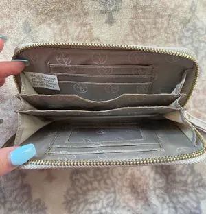 Wallet thumbnail 2