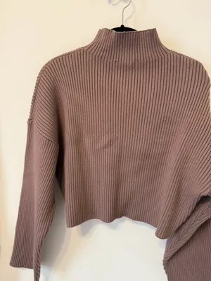 cropped Brown Sweater thumbnail 1