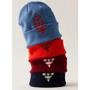 FP Movement Iconic Buti Beanie NWT Lavendar/Orange thumbnail 3