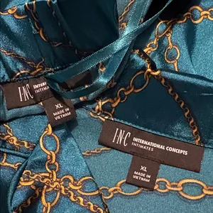 INC XL Two Piece Satin Pajama Set Green Chain Link Print thumbnail 2