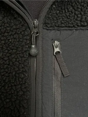 Aritzia TNAction Snoblock Polar Shred Mockneck Jacket Black minimalist fall XS thumbnail 9
