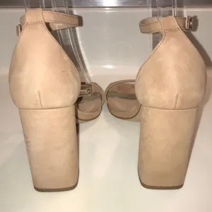 Steve Madden Women’s Tiaa Nubuck Leather Beige Ankle Strap Square Toe Heels thumbnail 7