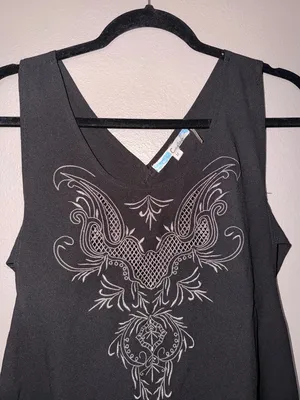 Cecico Black V-Neck Sleeveless Embroidered Tunic Top thumbnail 3
