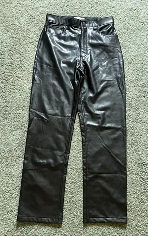 Abercrombie&Fitch The ‘90s Straight Ultra High Rise Faux Leather Pants NWT 30/10 thumbnail 1