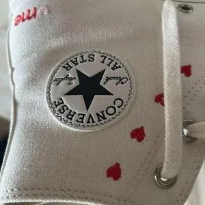 Converse Chuck Taylor High-Top All Star Lift Platform Sneakers W/Hearts Size 9.5 thumbnail 10