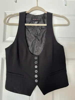 Crop Vest Top Black Size 4 thumbnail 1