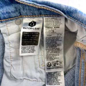 Levis 501 S High Rise Skinny Jeans Light Wash Raw Hem‎ Button Fly Denim 31x28 thumbnail 11