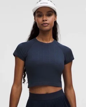 Lululemon Swiftly Pointelle Cropped Short Sleeve Tee SZ 12 NEW WT Retail $68 thumbnail 1