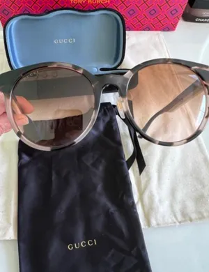 Gucci Sunglasses Women’s in case  thumbnail 1