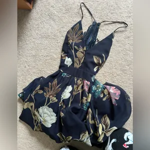 Windsor floral dress thumbnail 2