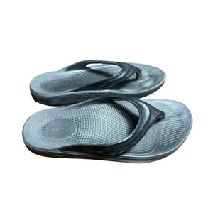 Oofos OOlala Luxe Flip Flop Thong Recovery Sandal Women's‎ Size 8 Black #S54-6 thumbnail 2
