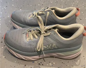 Hoka Bondi 7 Running Shoes thumbnail 1
