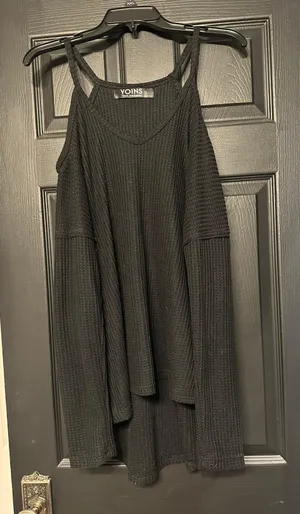 Off The Shoulder Sweater Black Size L thumbnail 1