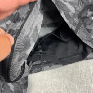 Lululemon Pace Breaker Shorts Mens Small Black Camo Athletic‎ 9 Inseam thumbnail 7