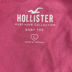 Hollister Pink Crop Top thumbnail 2