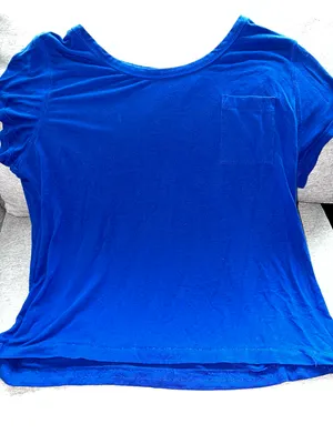 Women’s Top Blue Size M thumbnail 1