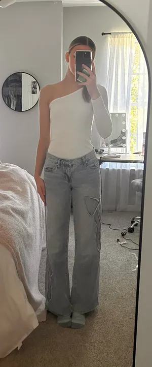 White Off-The-Shoulder Top thumbnail 1