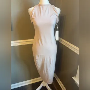 NWT 525 America Revolve Women’s Bodycon Midi Sleeveless Dress‎ Blush thumbnail 2