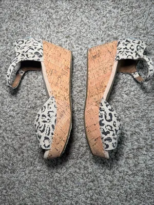 TOMS Kinsley Leopard‎ Print Wedge Sandals Women’s 6.5 Open Toe Ankle Strap Cork thumbnail 3