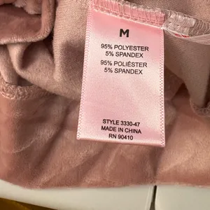 Juicy Couture Pink Velour‎ Top with Rhinestone Logo Size Medium EUC thumbnail 7