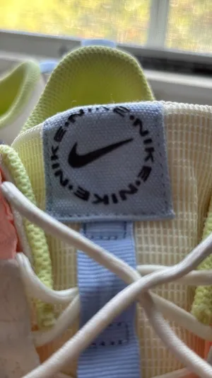 Nike Women’s Shoes thumbnail 5