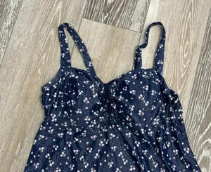 Woman’s Swimwear Sz 16 Flattering Tankini Top Navy Blue Floral Adjustable Straps thumbnail 3