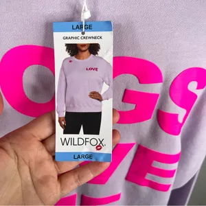 Sz L Wildfox Lavender “Dogs Love Me” Graphic Crewneck Sweatshirt NWT $108 MSRP thumbnail 9