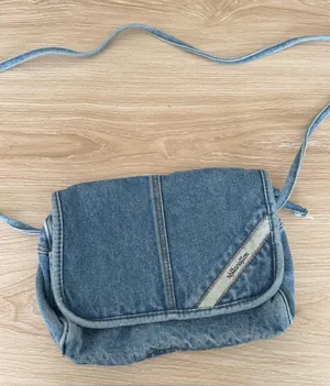 Small Overflap Messenger Bag Light Medium Wash Denim 90s Y2K 2000s Grunge thumbnail 1