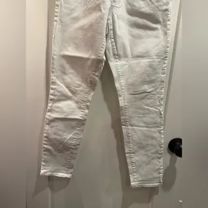 Loft Maternity White stretch‎ denim Size 8 thumbnail 2