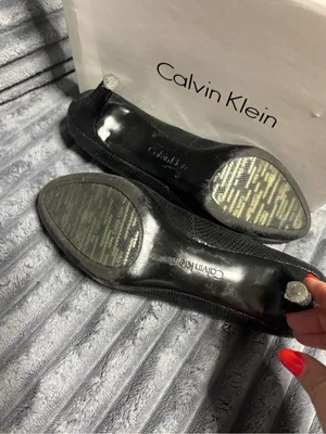 Calvin Klein Black Textured Mid Heel Pumps thumbnail 5