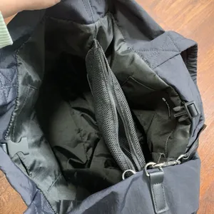 Lululemon On My Level Bag 2.0 19L Black Tote Crossbody Gym Travel Athleisure thumbnail 5