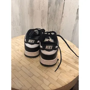Nike Dunk Low Panda Black White Womens Size 6.5 Sneakers Shoes thumbnail 5
