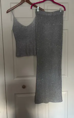 Gray sequin white fox set thumbnail 1