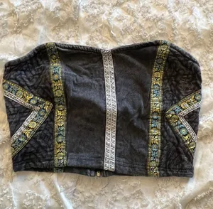 Crop Top thumbnail 1