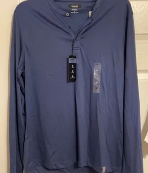 Long sleeve shirt thumbnail 1