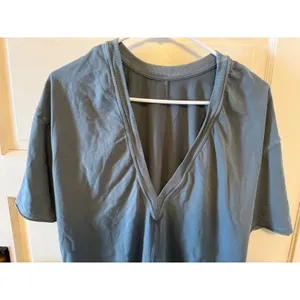 Free People Movement Hot Shot Tee Romper in an oversized fit and V-shapedsize Xs thumbnail 3