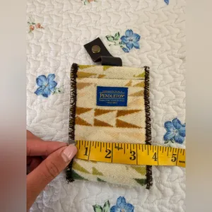 Pendleton Geometric Vintage Wool Pouch with Leather Accent Small Phone Case thumbnail 5