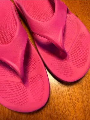 OOFOS Women's Bright Pink Recovery Flip Sandals Size 10 thumbnail 7