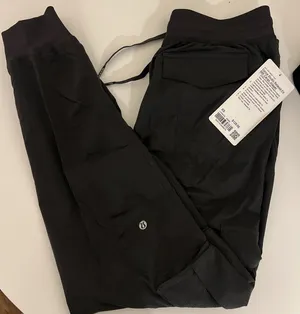 Lululemon Dance Studio Relaxed Fit MR Cargo Jogger thumbnail 4